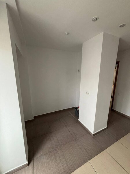 Decebal, Piata Muncii