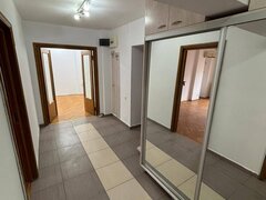 Decebal, Piata Muncii